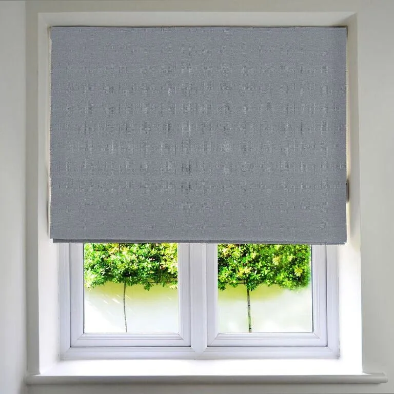 Herringbone Twill Black   White Roman Blind