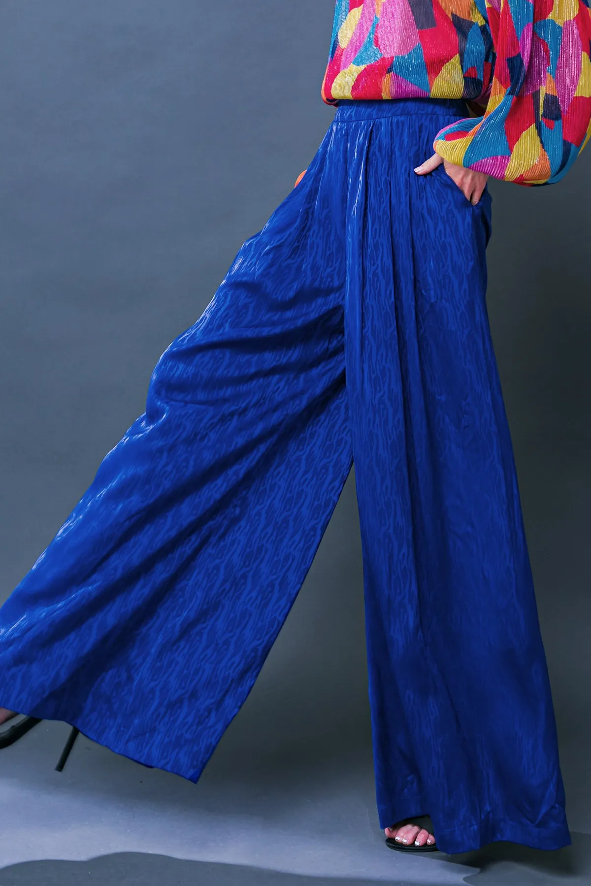 SIDE ZIPPER PLEATED PANTS